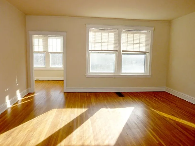 6805 Washington Ave — Photo 9