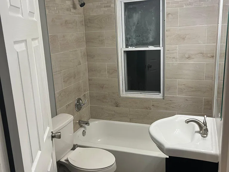 1532 Euclid St — Photo 5