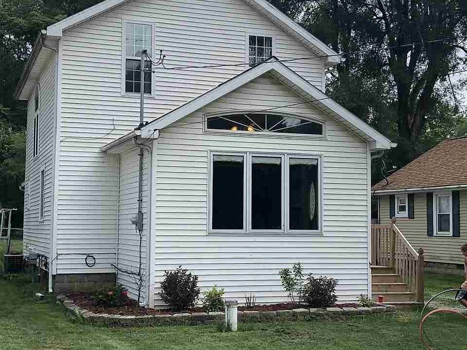 1st image of 317 Stillwell Ave