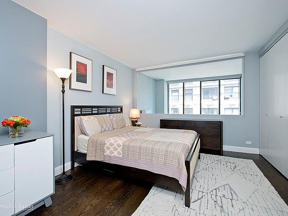 3rd image of 250 W 89th St #11/12F