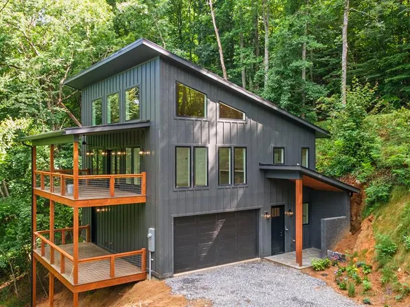 405 Oak Creek Rd, Franklin, NC 28734