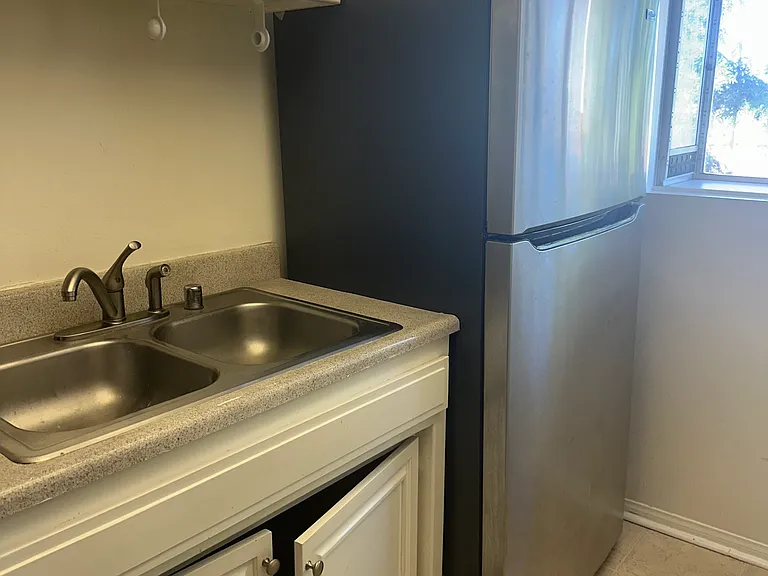 14116 Tiara St #6 — Photo 6