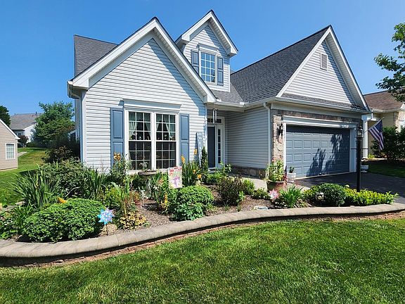 2nd image of 3881 Arbours Ave