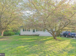 8 Lauffer Ln, Sewell, NJ 08080