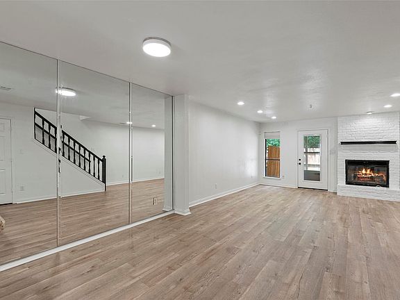 3rd image of 406 S Fannin St APT B
