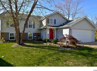 306 Twistedoak Ct, Ballwin, MO 63021