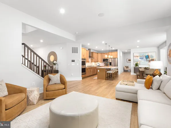 501 Cutting Way, Fredericksburg, VA 22405