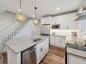 91-93 S 9th Street, 93 s 9th Street