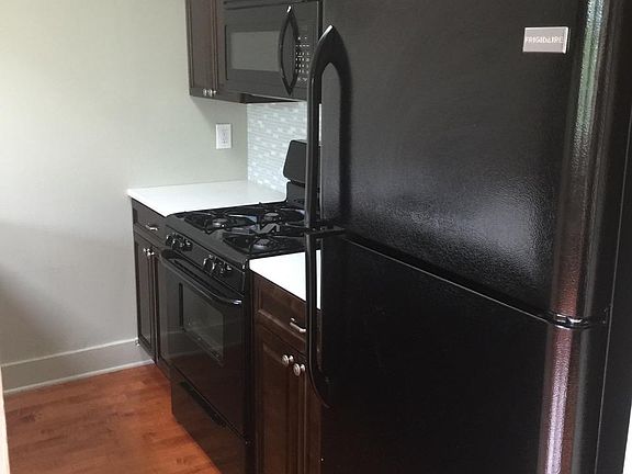 2nd image of 3643 Lancaster Ave Floor 2