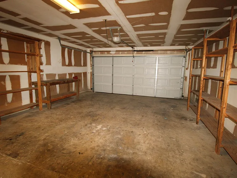 6214 Ridge Glade St — Photo 22