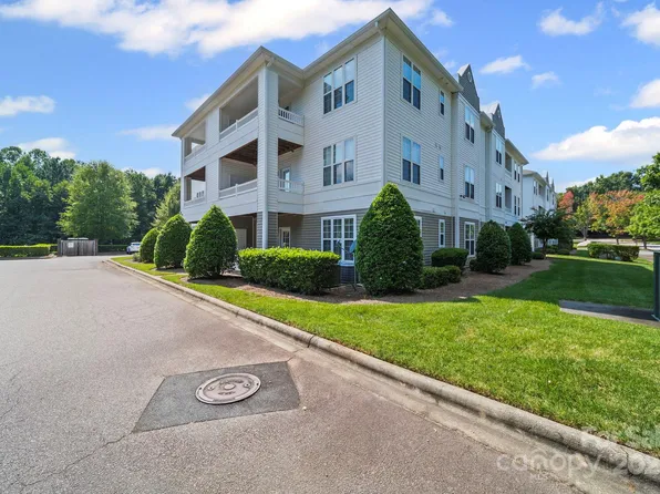 18001 Delmas Dr APT 1F, Cornelius, NC 28031