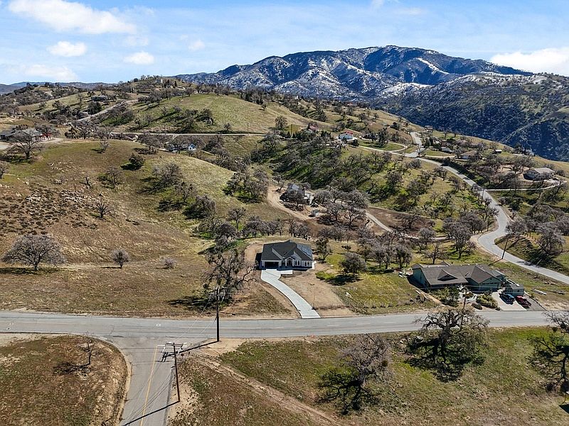 1st image of 30460 Horsethief Dr