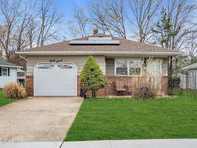 37 Scarborough Place, Toms River, NJ, 08757