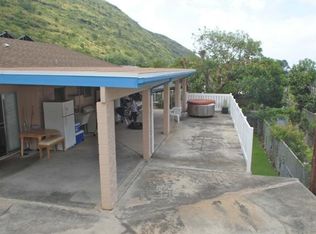 587 Puili Pl, Honolulu, HI 96821