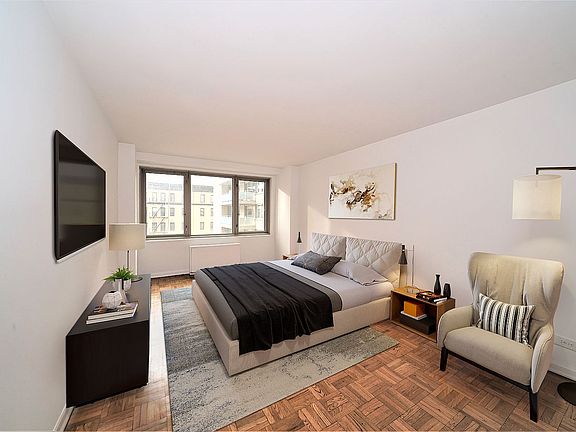 3rd image of 444 E 82nd St APT 8H