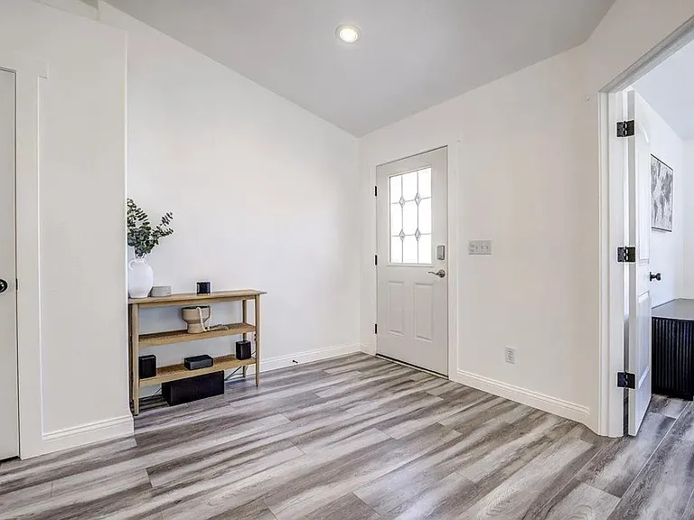 214 S Belfair Pl — Photo 18