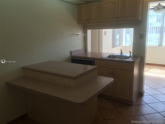 3rd image of 16565 NE 26th Ave APT 5H