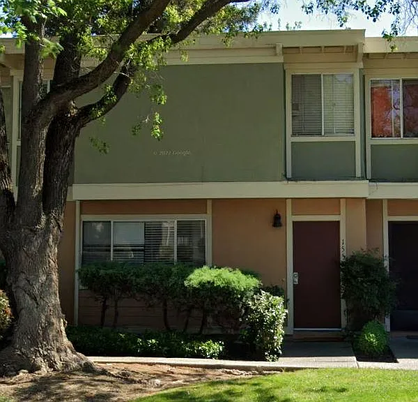 1552 Drake Dr — Photo 1