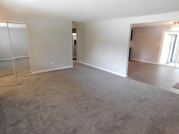 5th image of 6990 Clymer Dr