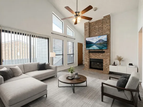 17490 Meandering Way APT 602, Dallas, TX 75252