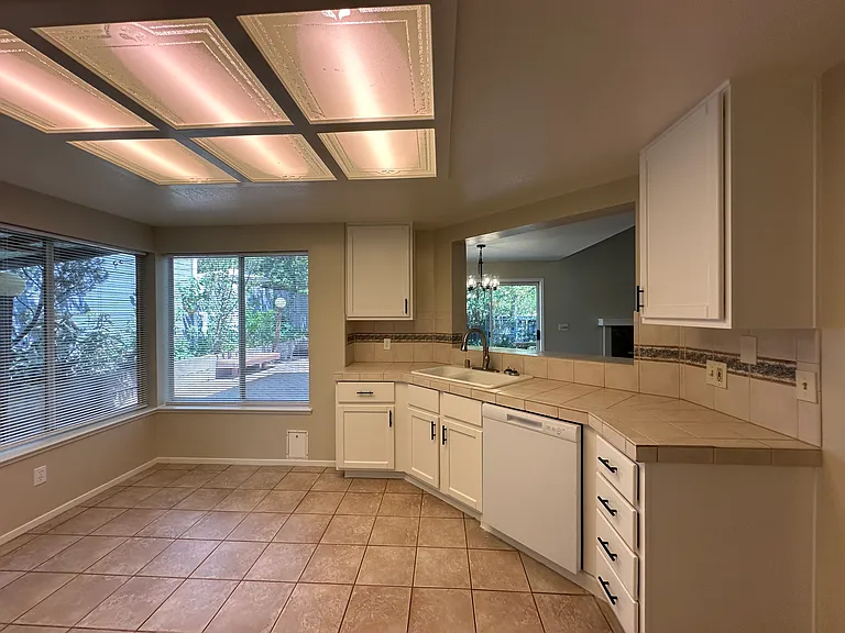 2635 Alpine Creek Rd — Photo 9