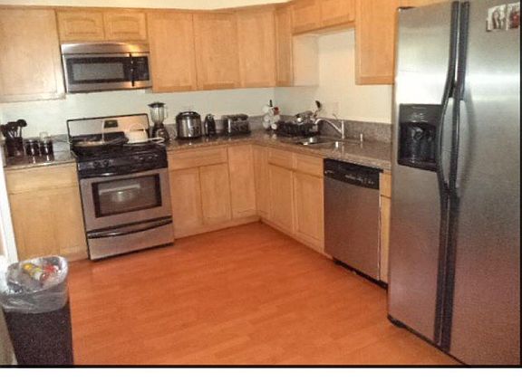 2nd image of 7140 N Atlantic Pl