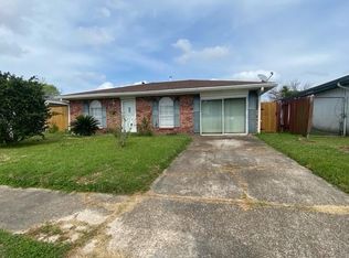 1157 Beechwood Dr, Harvey, LA 70058