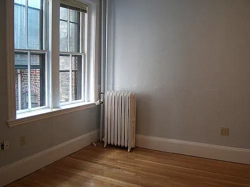 3 bed, 1000 sqft, $5,000 — Photo 4