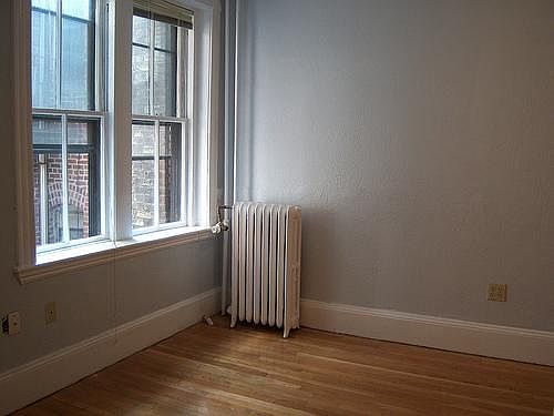 5th image of 72 Revere St APT 3R