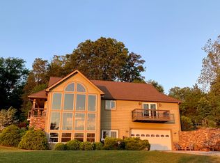 101 Hunter Hts, Spruce Pine, NC 28777