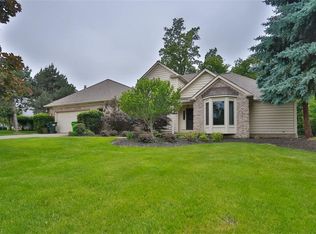 502 Longspur Rd, Highland Heights, OH 44143