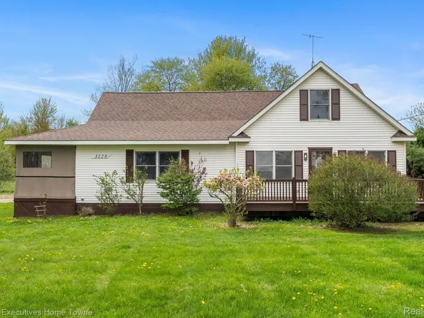 3228 Wagner Rd, Croswell, MI 48422