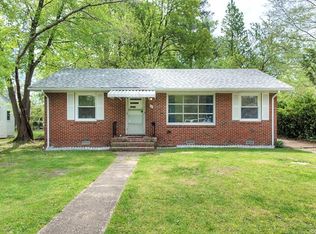 17 W Magruder St, Sandston, VA 23150
