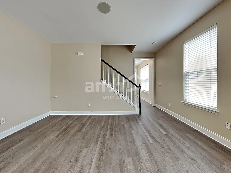 126 Diploma Dr — Photo 7