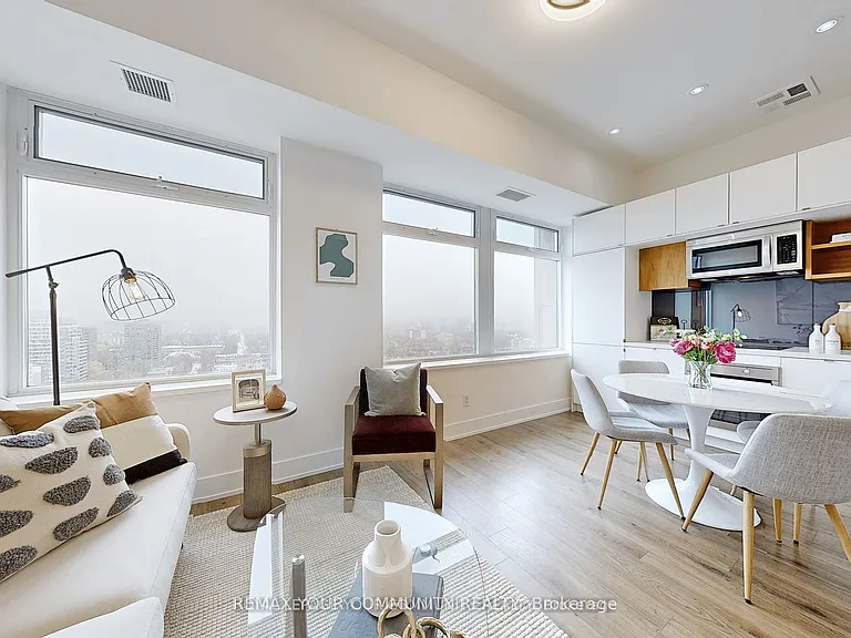 111 Saint Clair Ave W #1828 — Photo 5