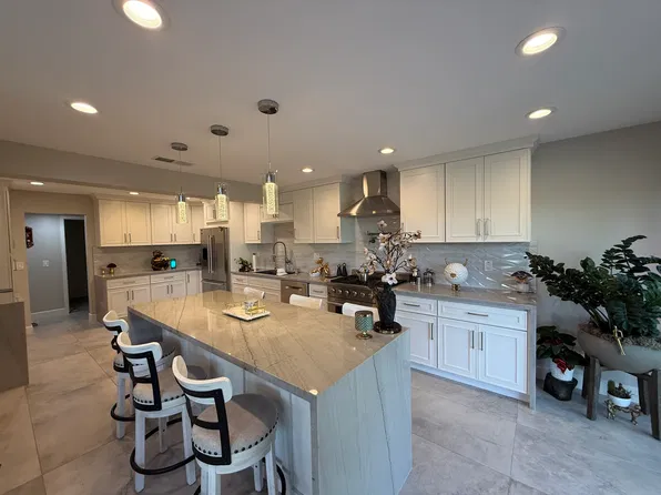 8 El Paseo #5, Irvine, CA 92612