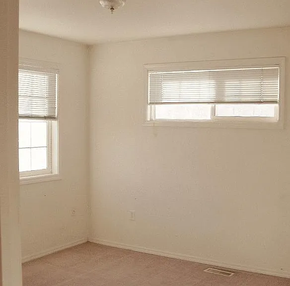 1810 S Juniper St — Photo 5