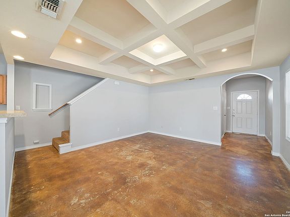 5th image of 6410 Summit Oak APT 4