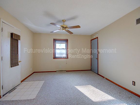 4th image of 634 Hays St