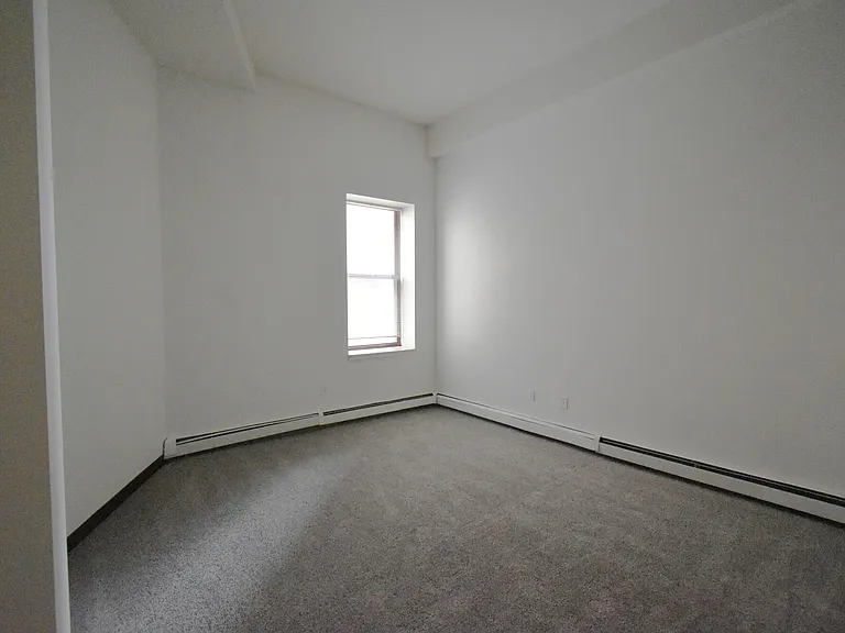 Straus Lofts — Photo 11