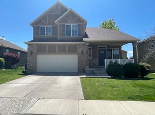 466 E Apple Grove Ln, Pleasant Grove, UT 84062
