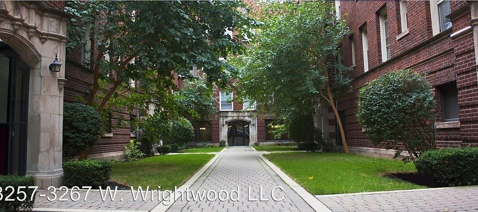 1st image of 3257 3267 W Wrightwood Ave #3N