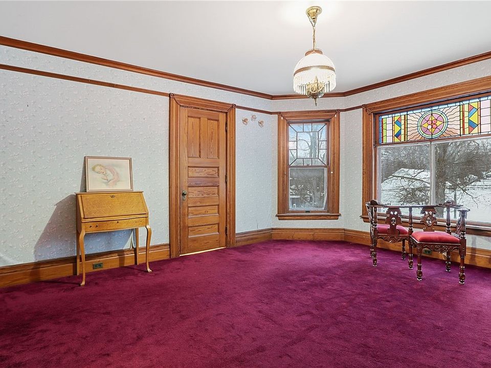 25th image of 160 Cuyler St