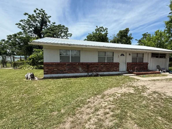 300 SE Defender Dr, Lake City, FL 32025