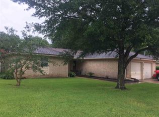 6090 Navajo Trl, Beaumont, TX 77708