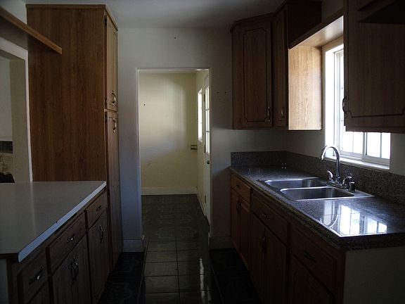 2nd image of 1127 E 30th St