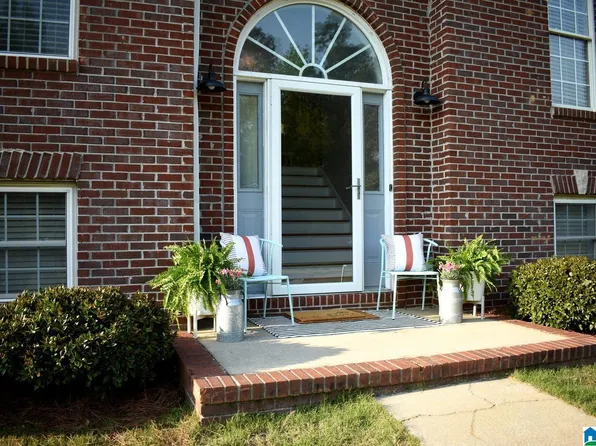 219 Briarwood St, Columbiana, AL 35051