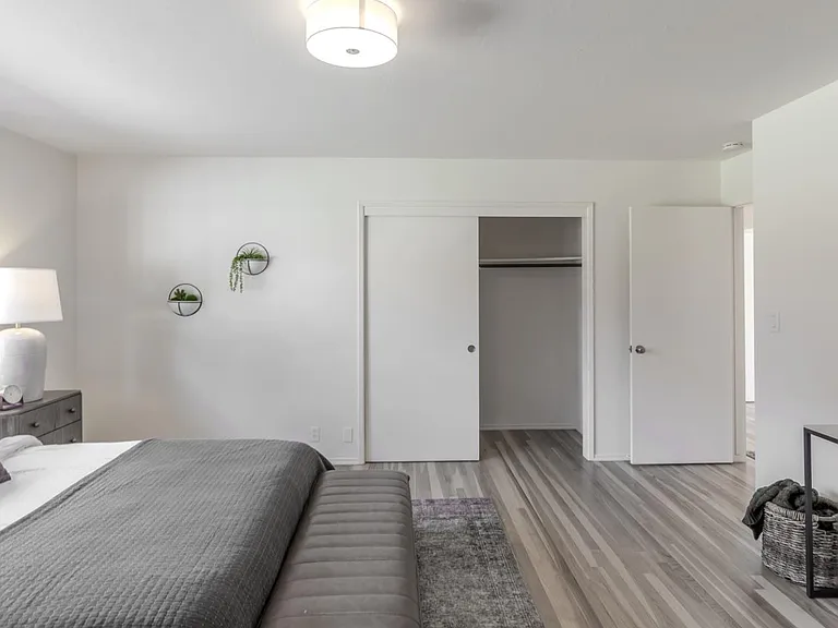 1755 Mora Ct — Photo 6