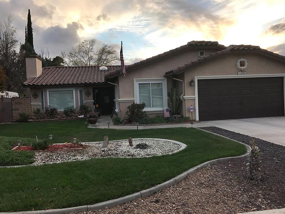 1st image of 13962 Arrowhead Dr