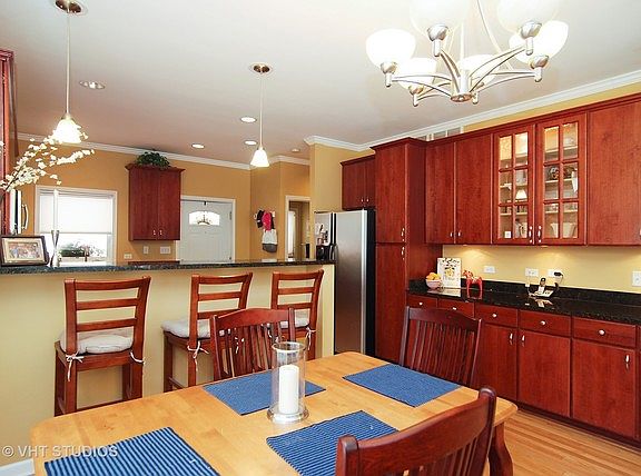 5th image of 919 S Oak Park Ave APT D